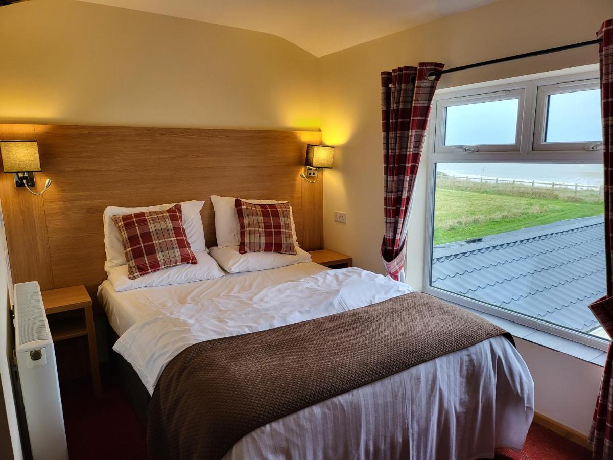 The Cliff Top Inn Bacton (Norfolk) Exterior foto